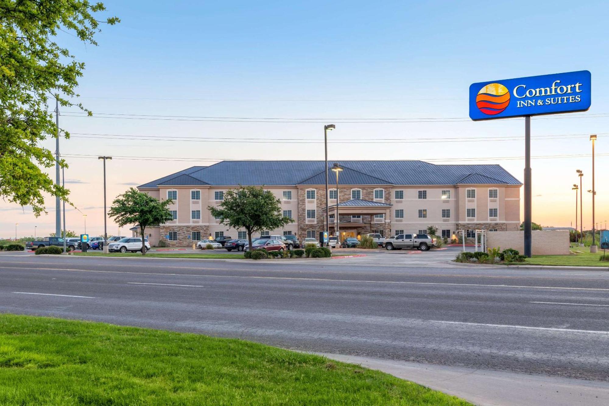Comfort Inn & Suites, Odessa I-20 Eksteriør billede
